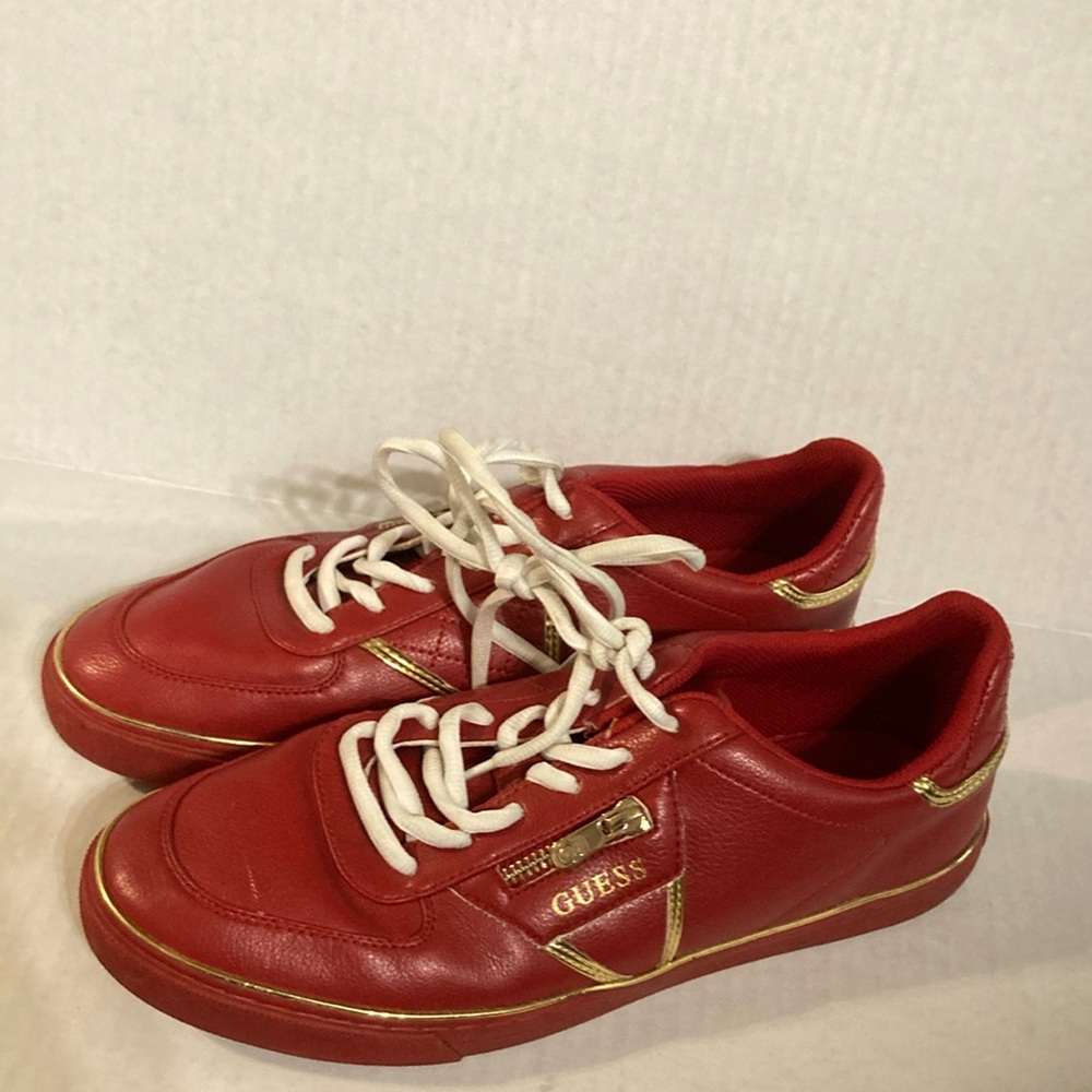Guess GMMagesty  red sneakers size 12